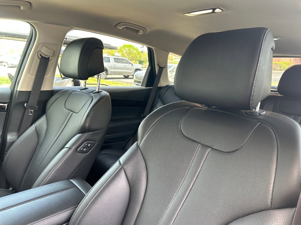 2025 Genesis GV80 Standard