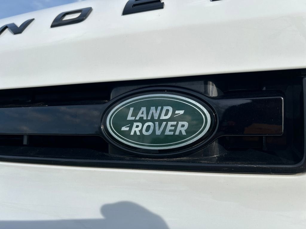 2025 Land Rover Defender S