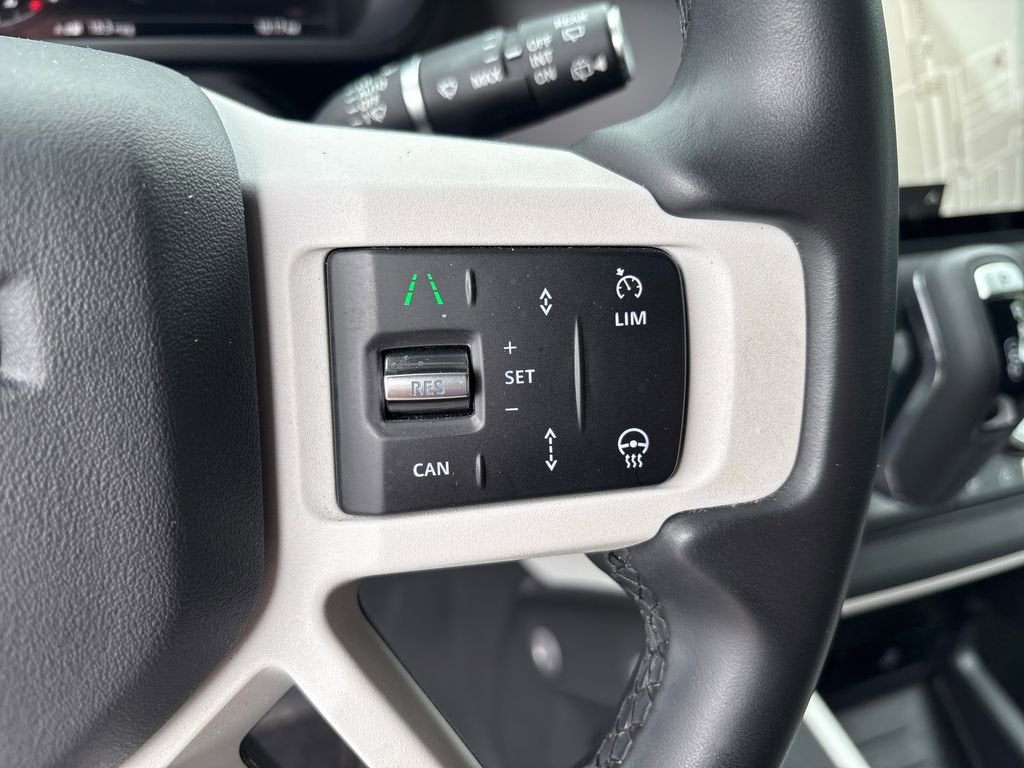 2025 Land Rover Defender S