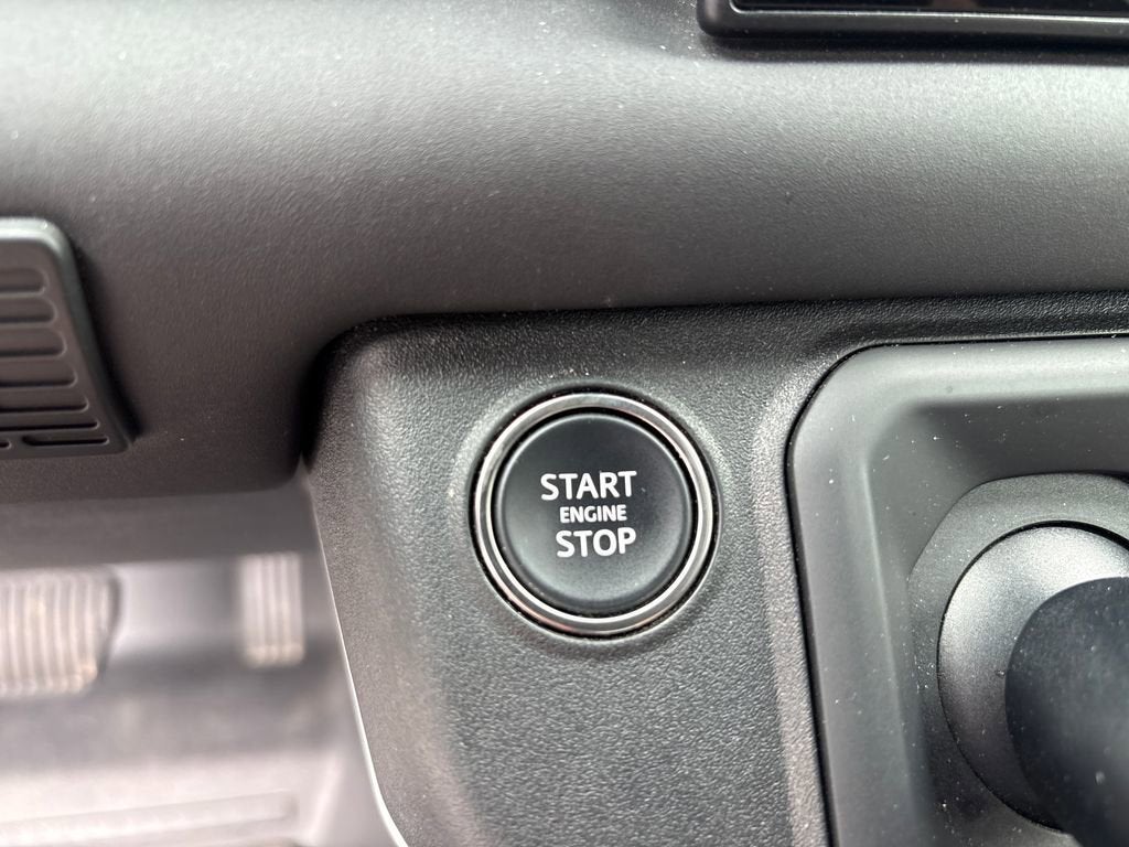 2025 Land Rover Defender S