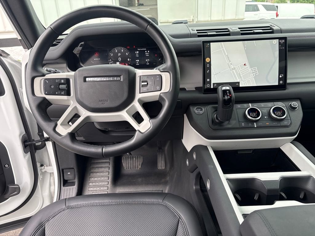 2025 Land Rover Defender S