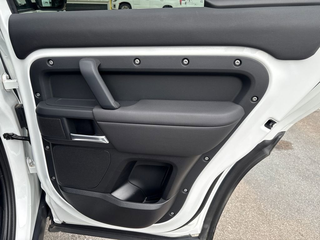 2025 Land Rover Defender S