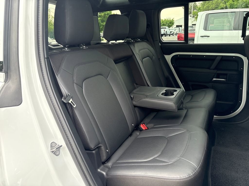 2025 Land Rover Defender S