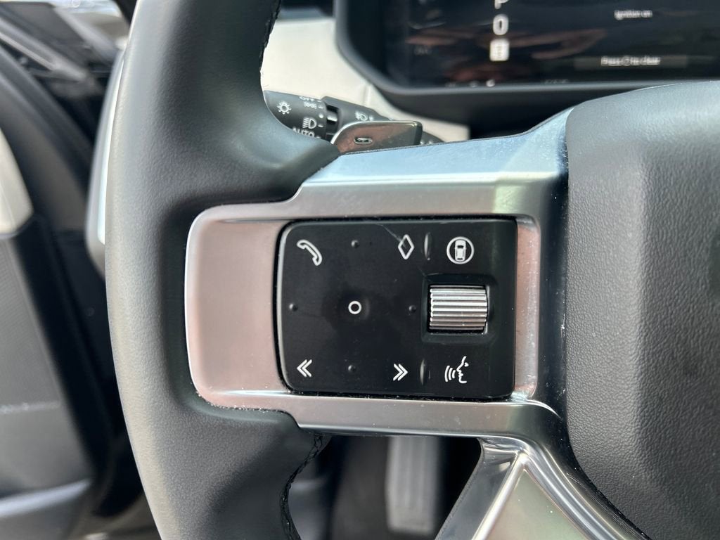 2025 Land Rover Discovery S