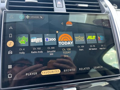 2025 Land Rover Discovery S