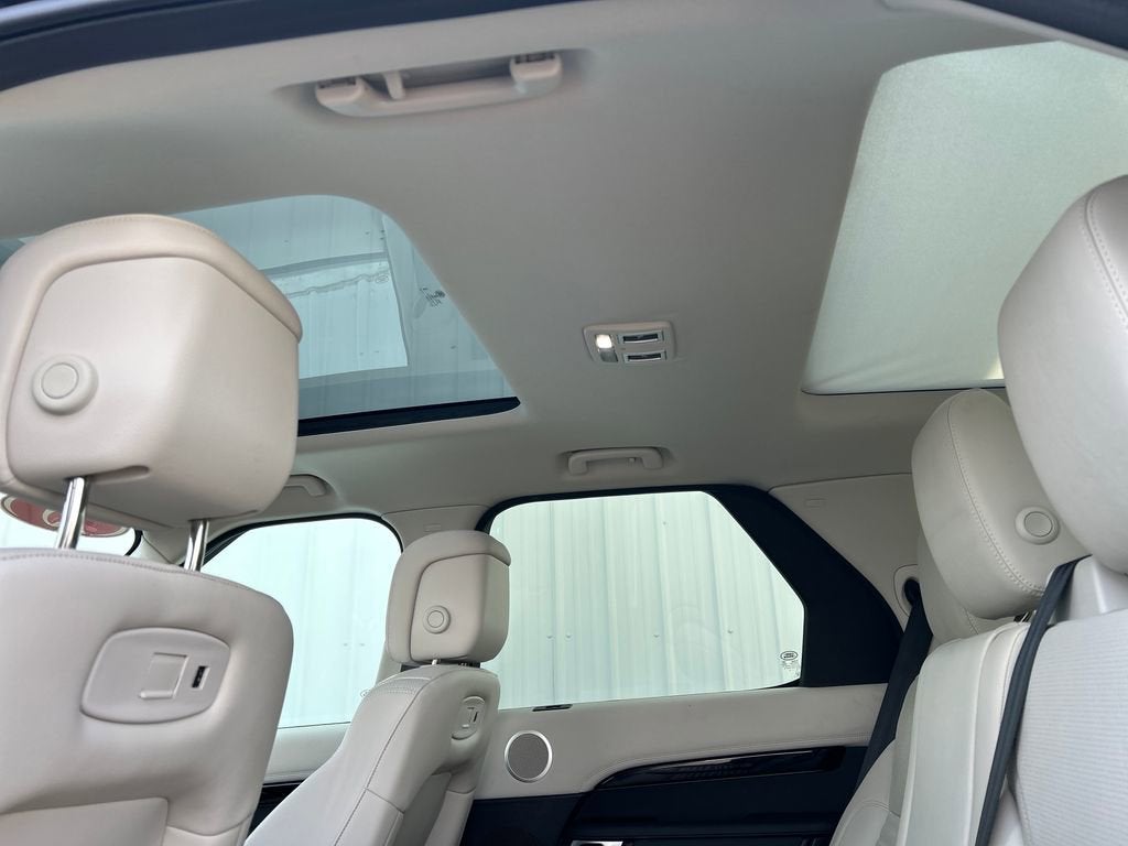 2025 Land Rover Discovery S