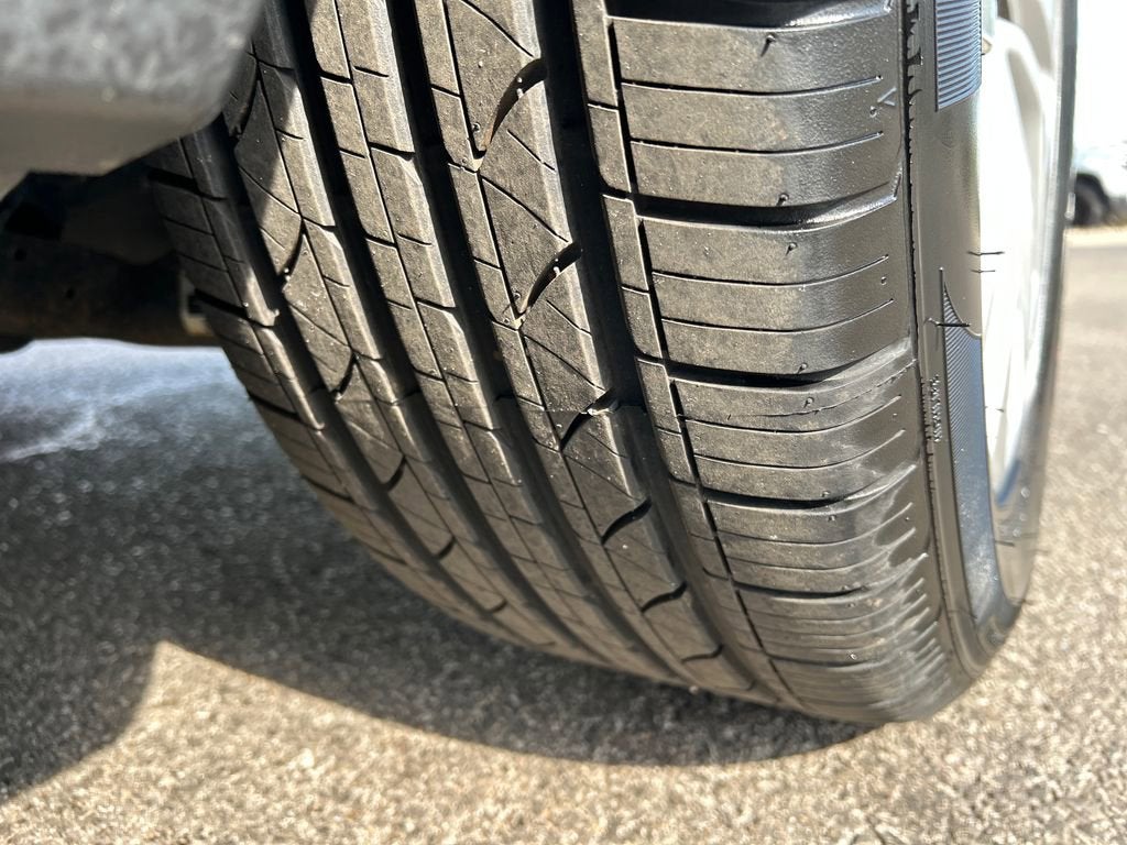 2025 Land Rover Discovery S