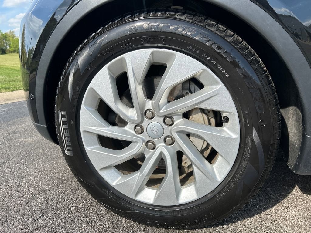 2025 Land Rover Discovery S