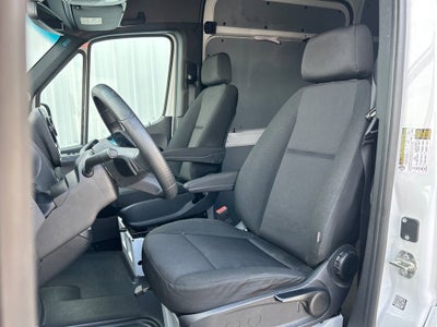 2025 Mercedes-Benz Sprinter Cargo Van Base