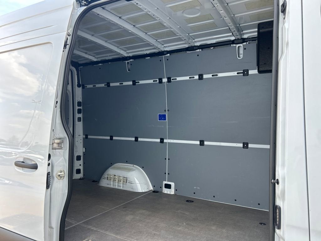 2025 Mercedes-Benz Sprinter Cargo Van Base