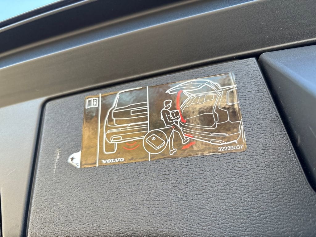 2021 Volvo XC60 Inscription